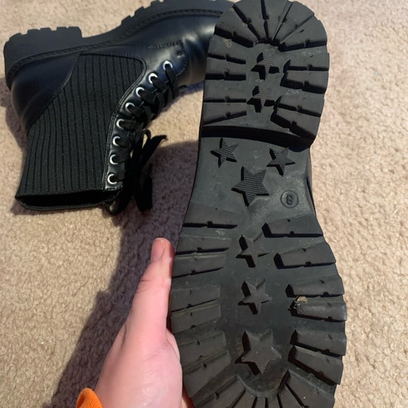 Classic black lace up combat boots - Picture 2 of 6